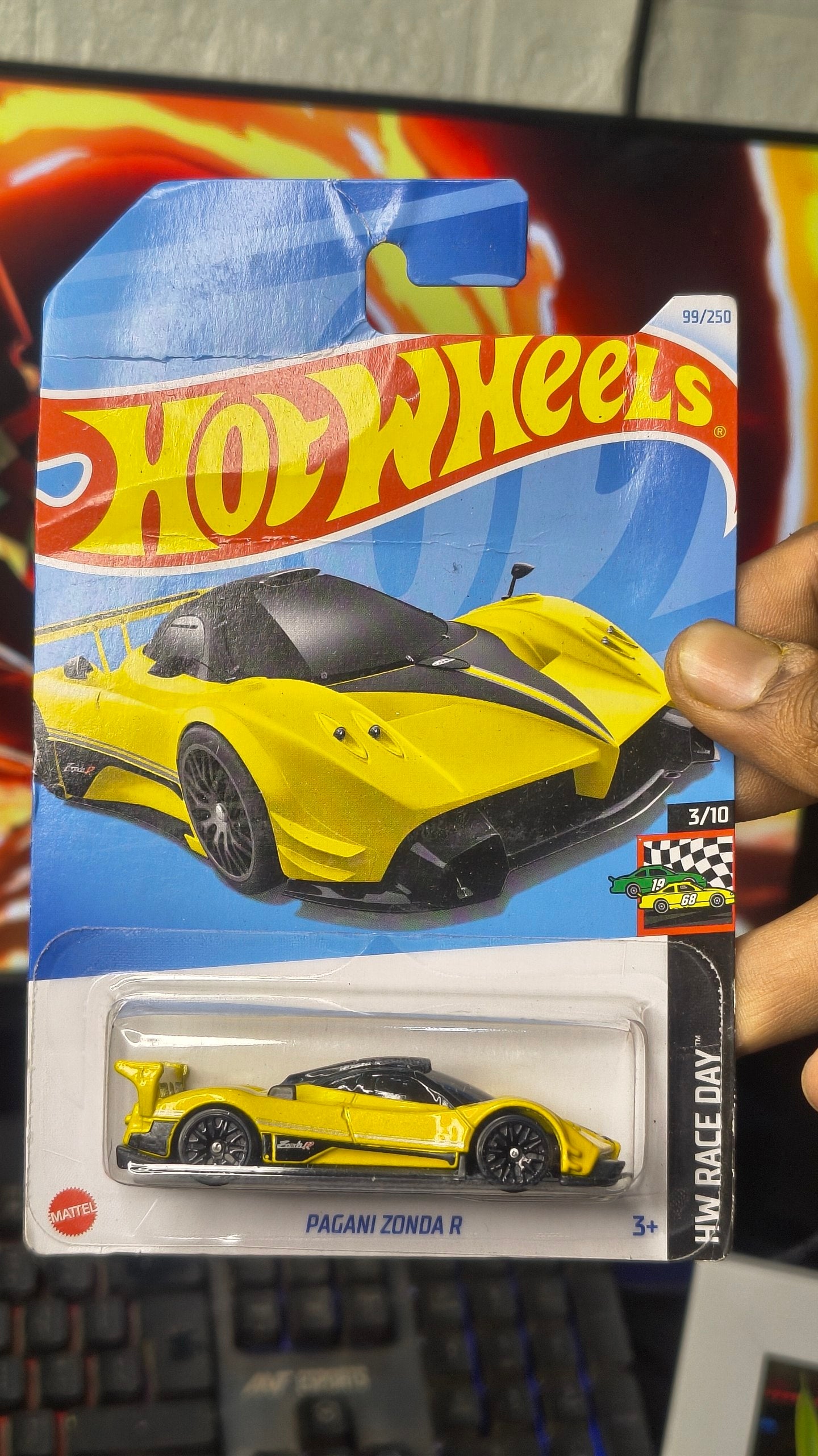 Hot Wheels Pagani Zonda R Yellow