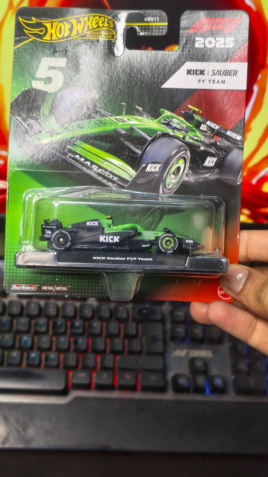 F1 KICK Sauber F1 Team Hot Wheels Premium 2025